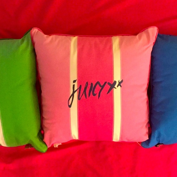 3 Oversized Juicy Couture Pillows-Original Tags - Picture 6 of 6